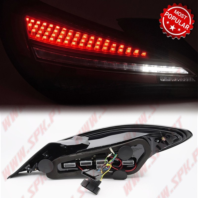 Farolins LED Dynamic Smoke Black - Mercedes CLA C117 (2013-2019)