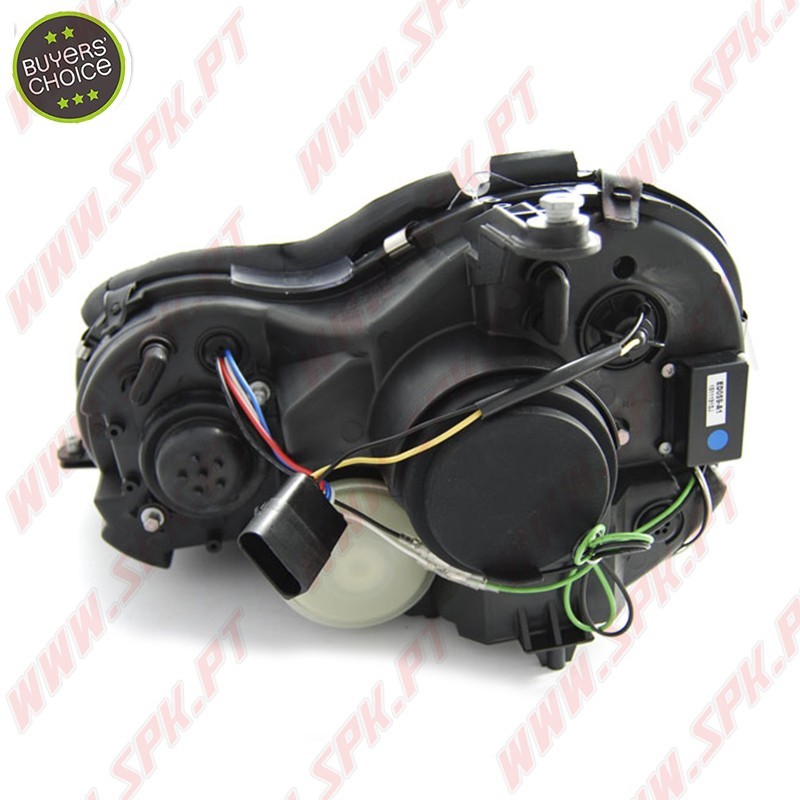 Faróis Daylight LED / Black - Mercedes CLK W209 (2003-2010) Faróis Daylight LED / Black - Mercedes CLK W209 (2003-2010)