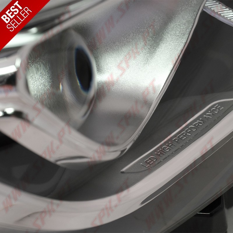 Faróis FULL-LED / Black - Mercedes W176 (2012-2018) Faróis FULL-LED / Black - Mercedes W176 (2012-2018)