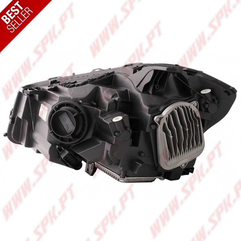 Faróis FULL-LED / Black - Mercedes W176 (2012-2018) Faróis FULL-LED / Black - Mercedes W176 (2012-2018)